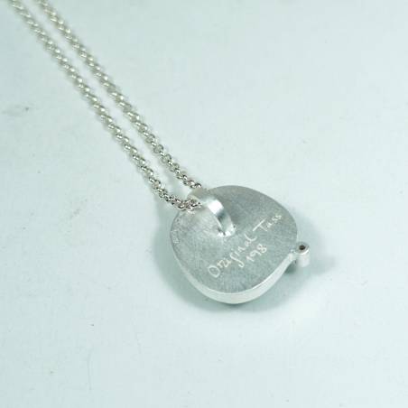 Original silver pendant with diamond