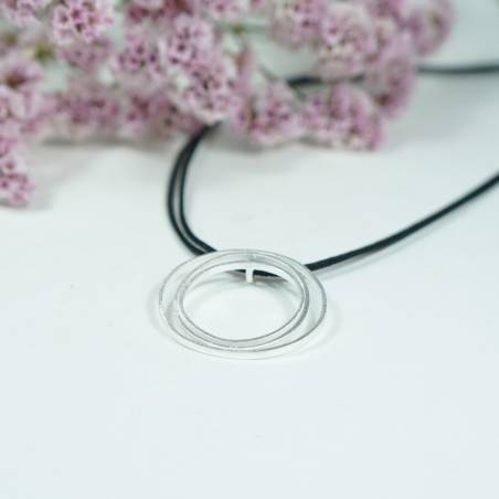 Precioso colgante de plata