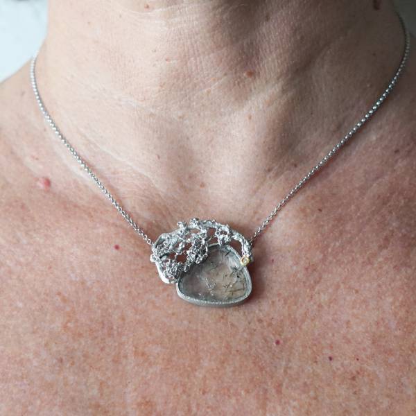 Rutil quartz and diamond silver necklace