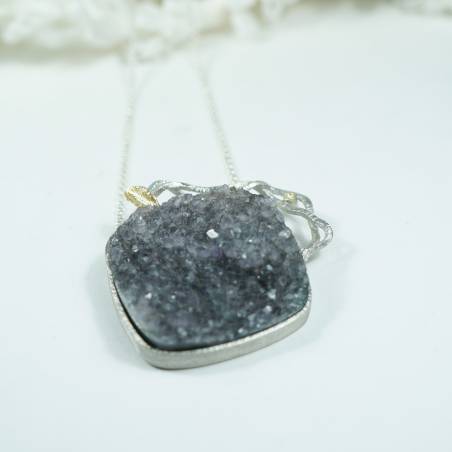 Exclusive silver necklace with gemstone