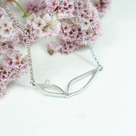 gargantilla elegante de plata con diamante natural Barcelona