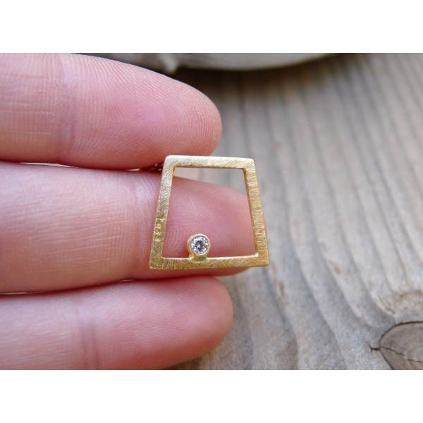TURA gold earrings
