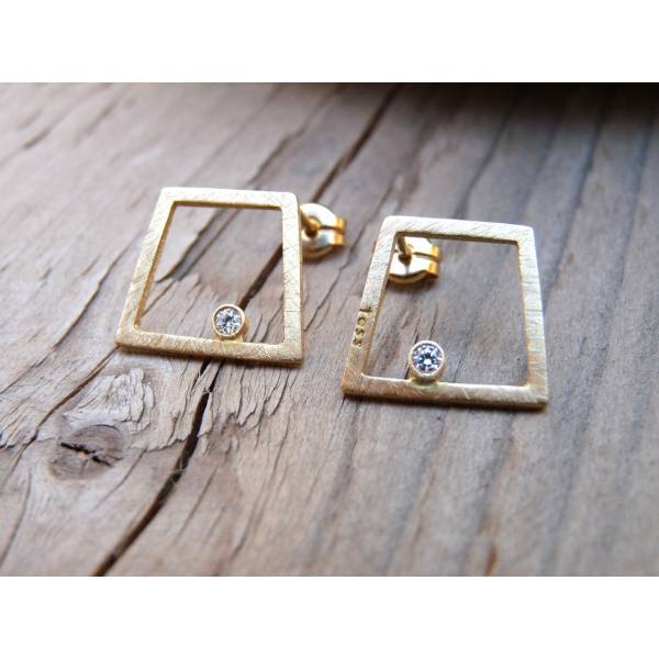 TURA gold earrings
