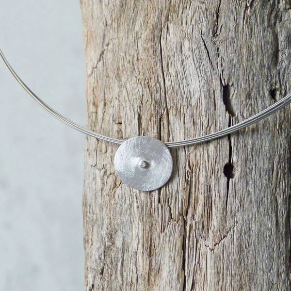Penjoll petit de plata i diamant MOON