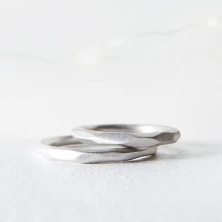 Aliança plata facetes ampla Aliances
