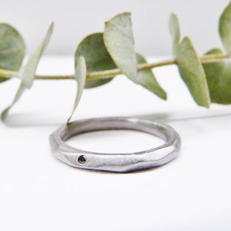 Minimalist design ring