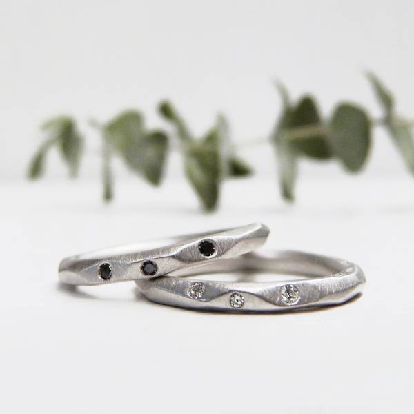 Anillo unisex de diseño en plata