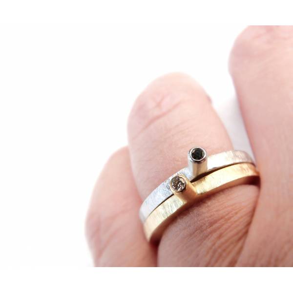 LINE's gold-plated ring with diamond