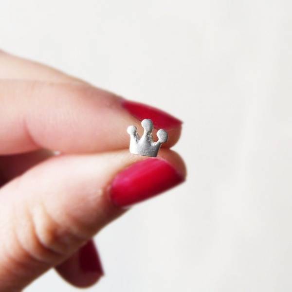 Pendientes bebé Corona oro blanco Pendientes