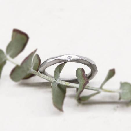 White gold facet wedding ring and diamond