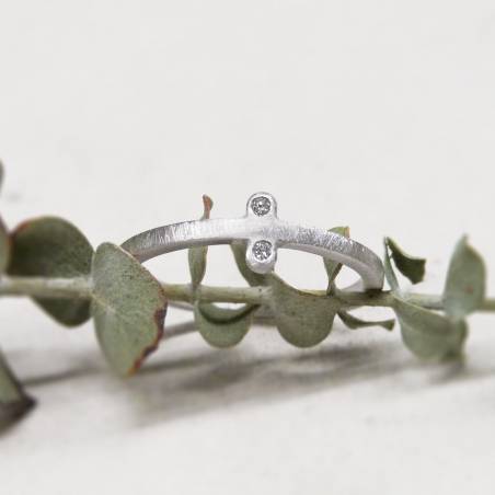 White gold ring with diamonds MIRROR