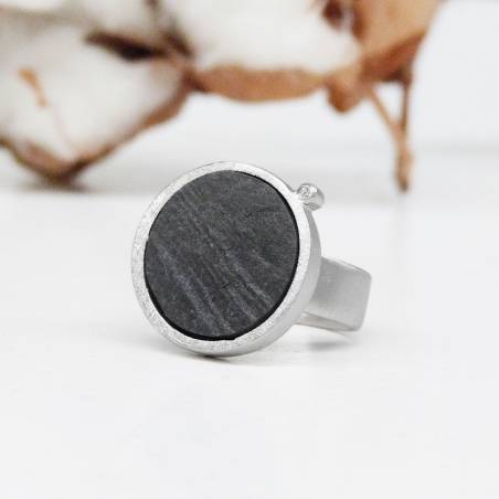 Anell de plata rodi amb diamant i pissarra