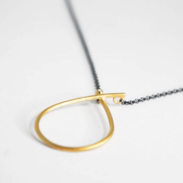 Exclusive pendant. Gold and natural diamond