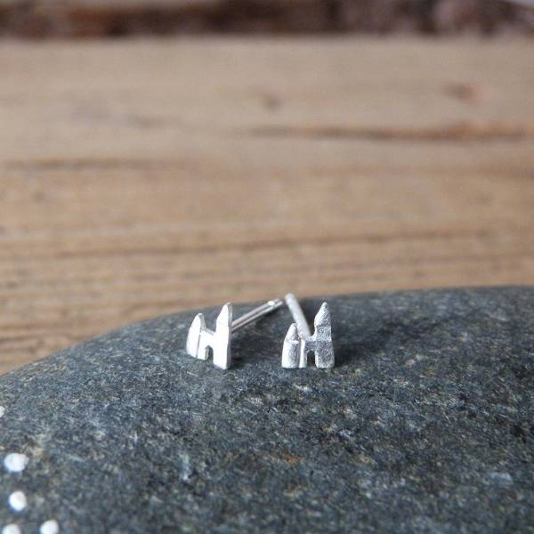 Earrings in the shape of palace