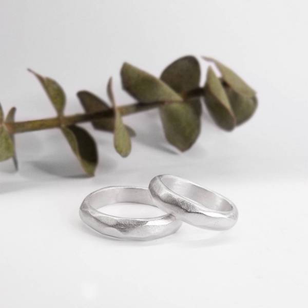 Aliança plata facetes plus
