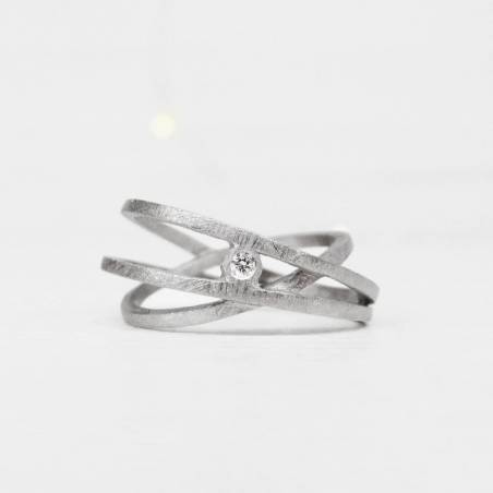 Alianza oro blanco y diamante natural
