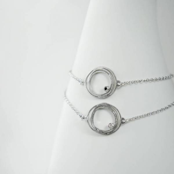 Pulsera de plata de primera ley con baño de rodio y diamantes