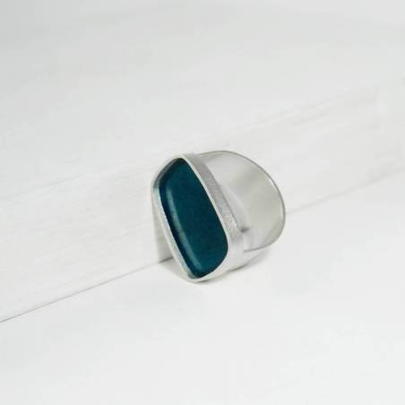 Design blue ring in Barcelona