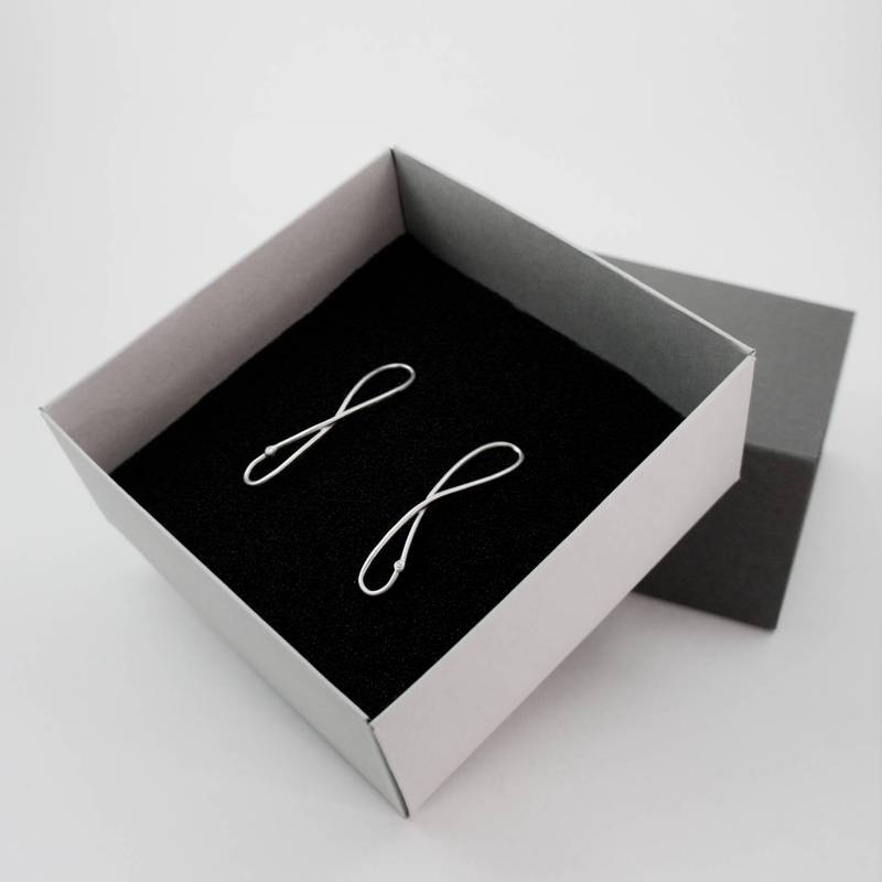 Arracades grans amb diamant INFINITY