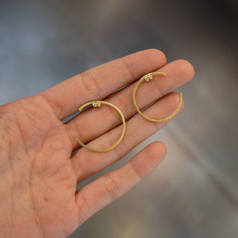 Pendientes de oro de 18 kts y diamantes naturales