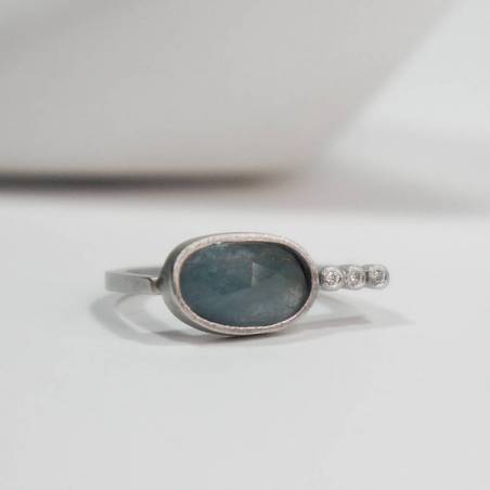 Anell aiguamarina i diamants