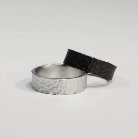 Anell plata martelé IRON estret