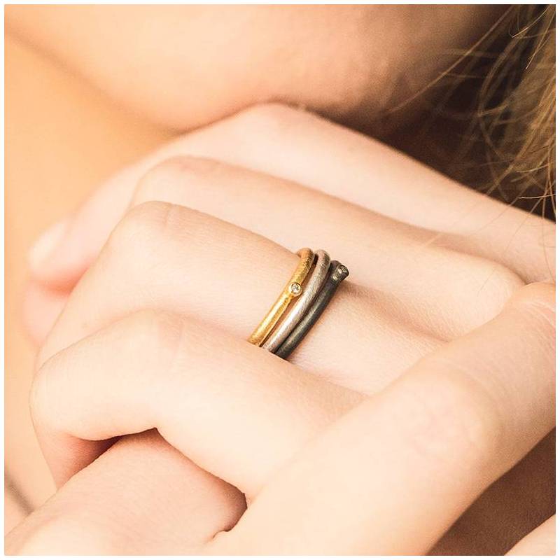 Anell plata xapada amb diamant