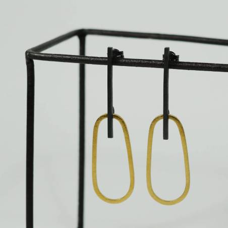 pendientes de diseño extremados dorados Barcelona