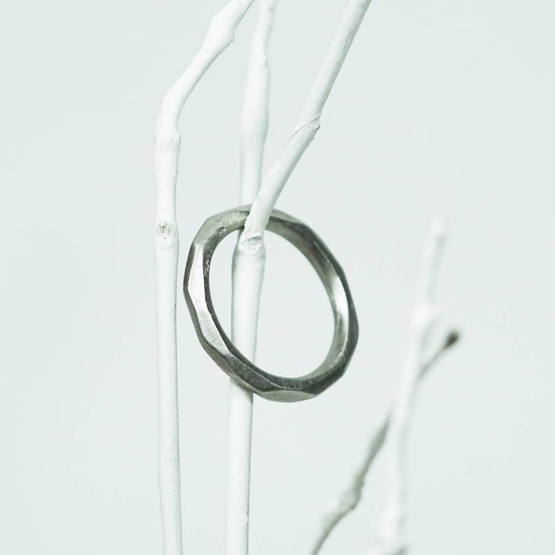 Aliança or blanc facetes ampla