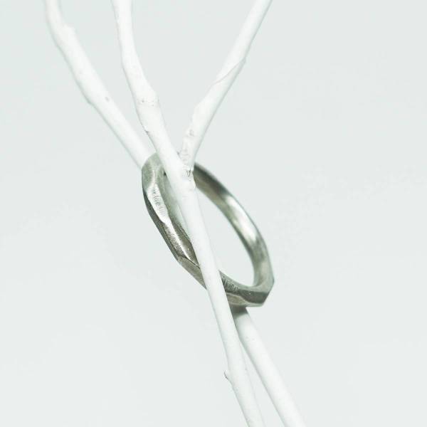 Aliança or blanc facetes ampla