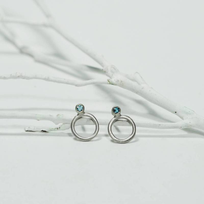 Arracades petites de plata i topàs ICE