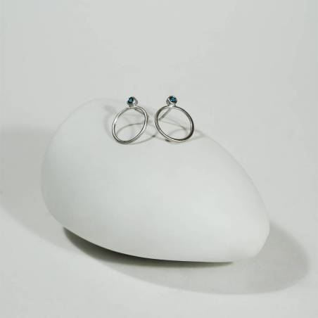 Pendientes medianos de plata y topacio London, ICE