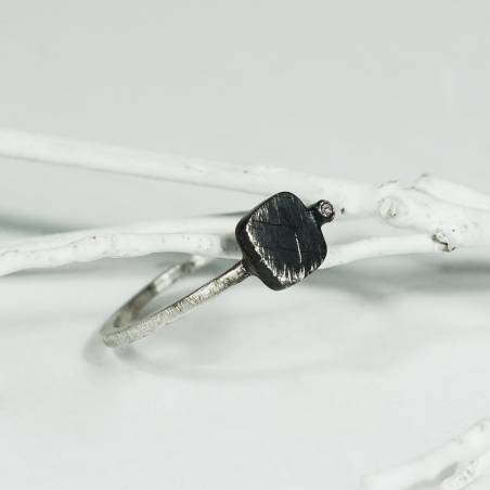 Silver and diamond ring ORÍGENS