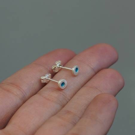 Arracades petites realitzades en plata de llei