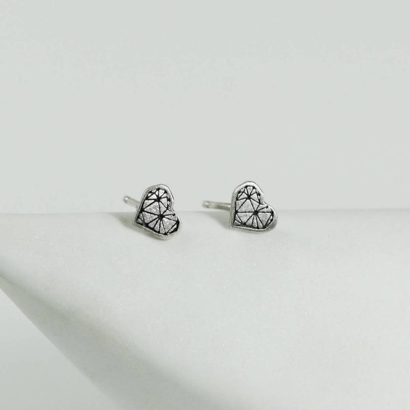 TRUE LOVE silver heart earrings