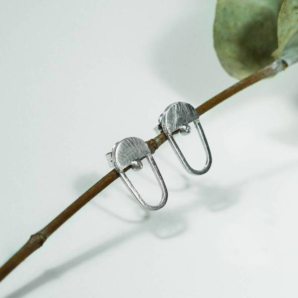 Pendientes pequeños plata y diamantes
