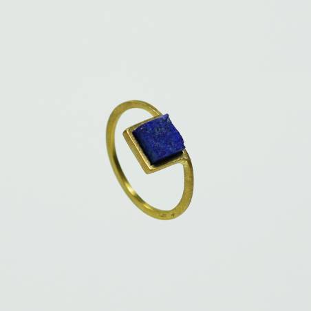 Anillo de oro y lapislázuli
