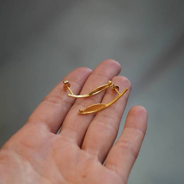Women's earrings in yellow gold