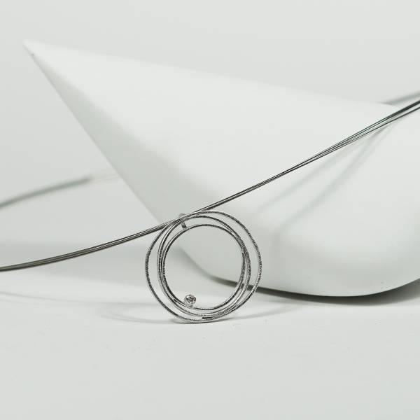 Penjoll Lia amb diamant blanc