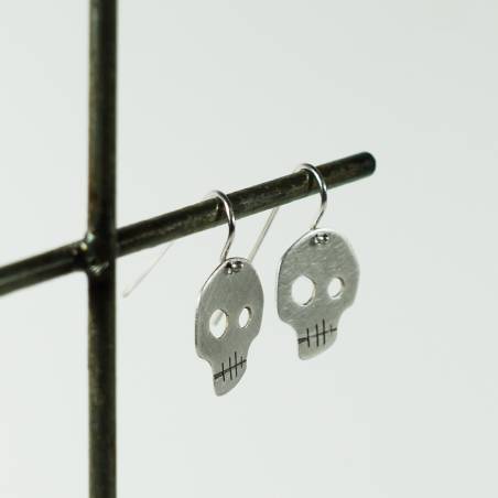 Skull silver earrings