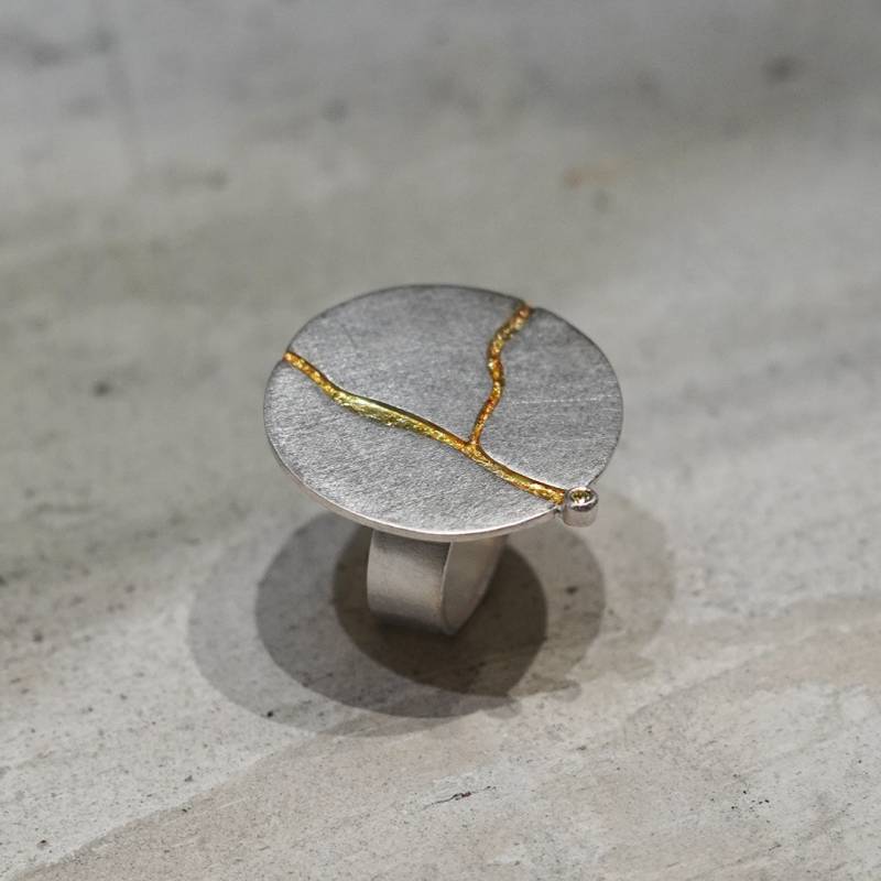 Anillo plata y pan de oro redondo KINTSUGI