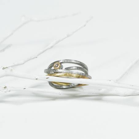 Design rhodium silver ring with gold and diamond