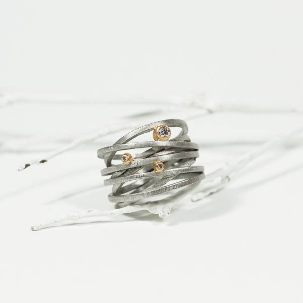 Anell plata i or amb diamants naturals