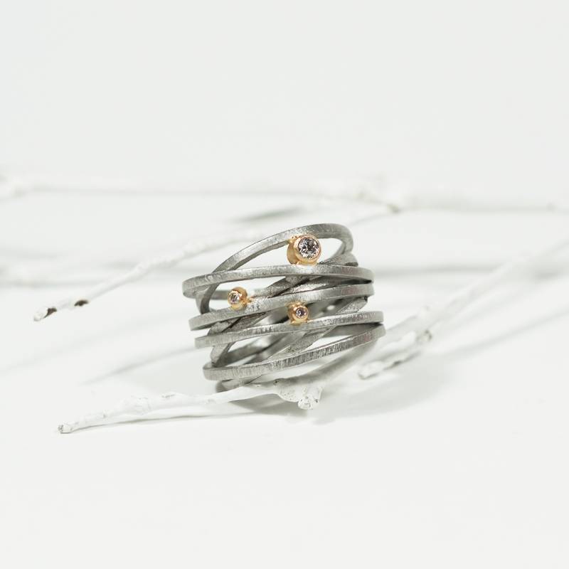 Genuine diamonds ring handmade in silver and 18 kts gold