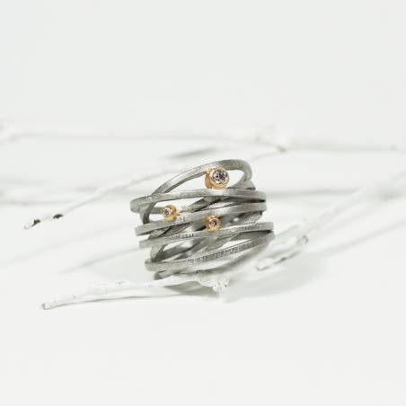 Genuine diamonds ring handmade in silver and 18 kts gold