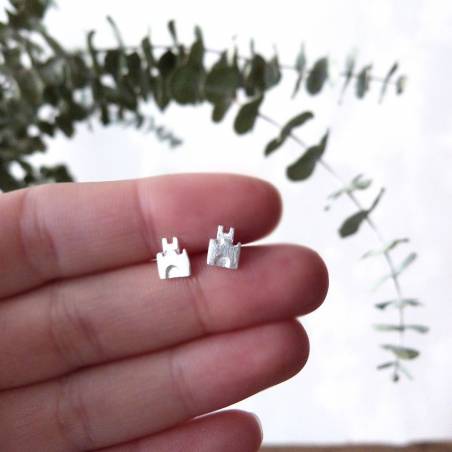 Pendientes pequeños de plata perfectos para niña