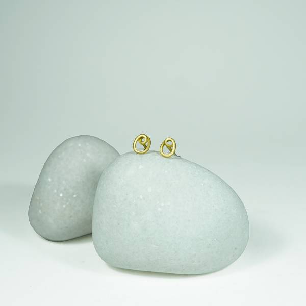 Small yellow gold earrings