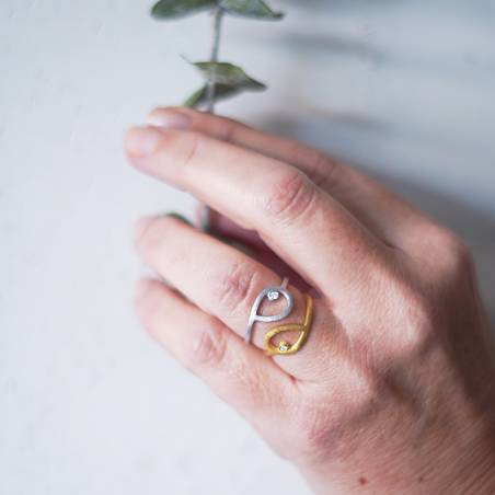 Anillo oro y plata con diamante