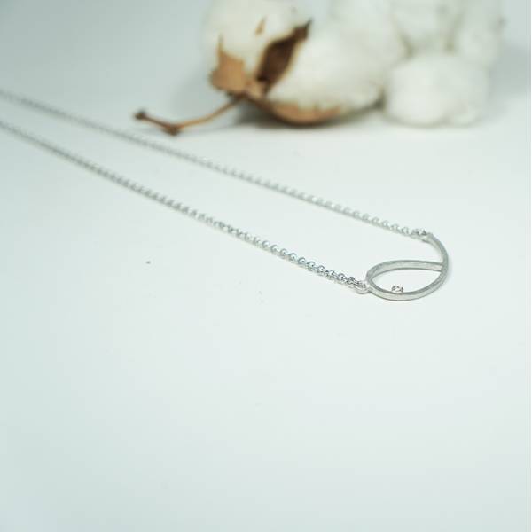 Gargantilla plata con diamante
