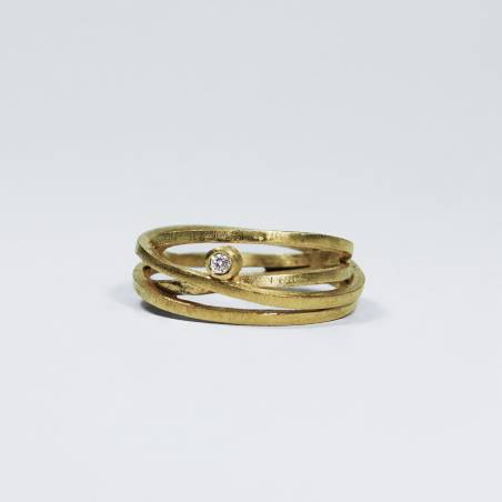 Silver design ring with gold plated and genuine diamond